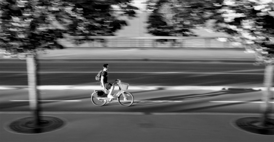 Photo de cycliste, par Genqin Racine.